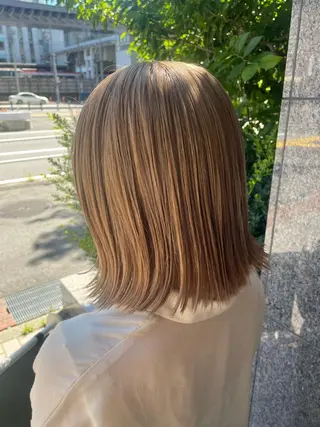 カラー BLANCA　HAIR西尾所属・新納 杏奈のヘアスタイル