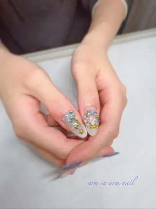 ネイル arm in arm ︎✿Yamamotoのマツエク・マツパデザイン