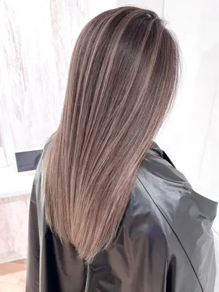 セミロング カラー お肌トーン🆙カラー 全ての女性を艶髪にのヘアスタイル