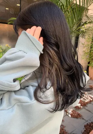 セミロング カラー SHIAN 八王子👼鬼塚さやかのヘアスタイル