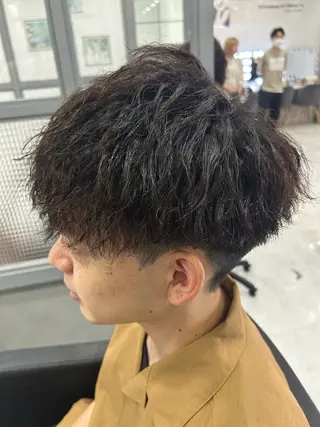 ショート カラー パーマ ヘアアレンジ メンズ 🔥メンズパーマ特 化🔥渡辺一翔🔥のヘアスタイル