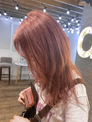 ミディアム カラー 遠藤沙也加 /レイヤーカットのヘアスタイル