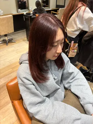 カラー しおり🍬 KOKORO🤍のヘアスタイル