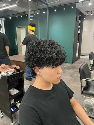 ミディアム カラー パーマ メンズ メンズ特化🔥 齋藤 航のヘアスタイル