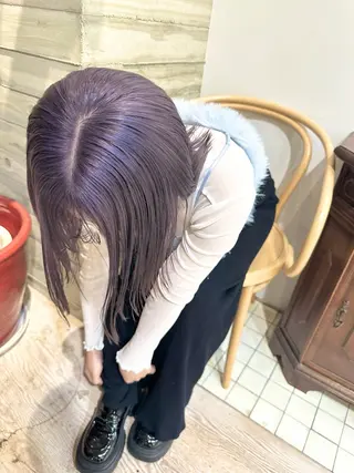 ミディアム カラー kai .のヘアスタイル