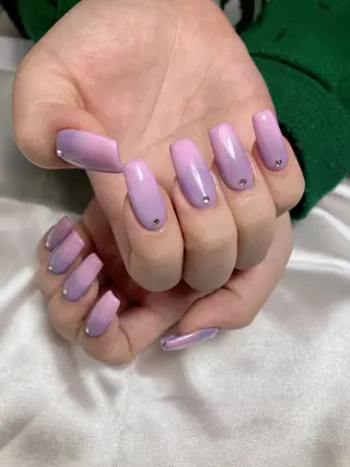ネイル U·Mi nail salon所属・U·MI 長さ出し専門店のネイルデザイン