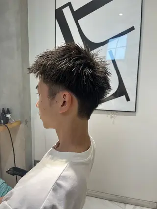 ショート メンズ ナミ🩶暗髪/暖色 ❤️/透明感/縮毛のヘアスタイル