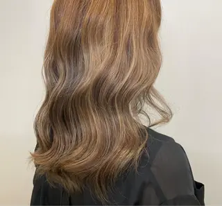 カラー 小濵 美月のヘアスタイル