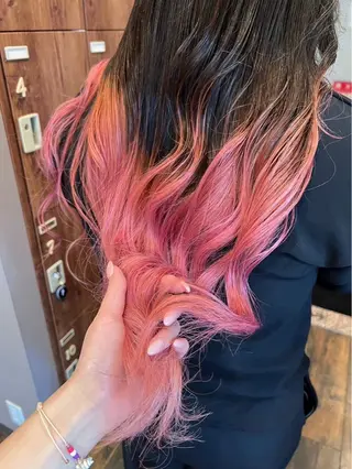 カラー BLOOMA所属・《海外ヘア》艶カラー Mariaのヘアスタイル