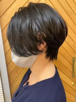 ショート ente im所属・上田 文香のヘアスタイル
