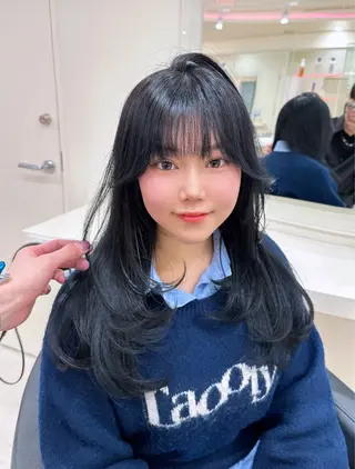 ロング カラー ヘアアレンジ 艶カラー/ハイトーン /レイヤーカットのヘアスタイル