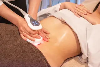 お腹痩せエステ Flat BELLY 恵比寿所属・【腸もみ/冷却痩身】 お腹エステ/恵比寿のエステ・リラクイメージ