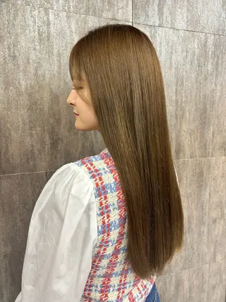 ロング カラー SHIRO 🦋のヘアスタイル