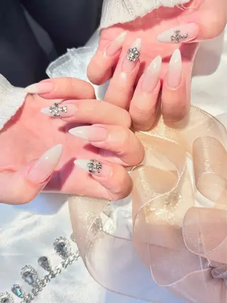 ネイル Angie Nail所属・Angie Nail CHIYURIのネイルデザイン