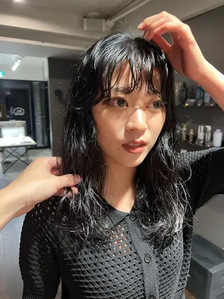 セミロング パーマ NERO 松井 隆人のヘアスタイル