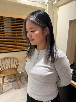 ロング カラー 🦮shiori アイドルオタク🦮のヘアスタイル