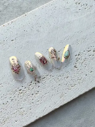 ネイル atelier FIORITURA所属・FIORITURA aiのネイルデザイン