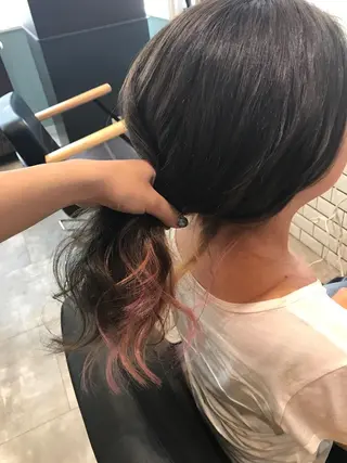 セミロング カラー ヤマナカ エリカのヘアスタイル