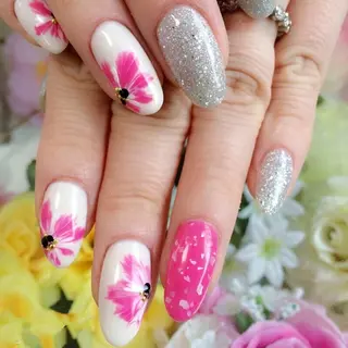 ネイル Chiara チップ長さ出しのネイルデザイン