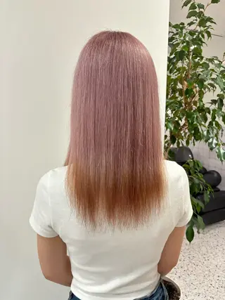 セミロング カラー Yuzu️🫧AO/ ハイトーン／韓国ヘアのヘアスタイル