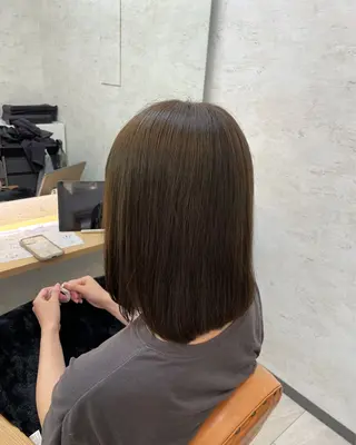 ミディアム 高橋 芽衣のヘアスタイル