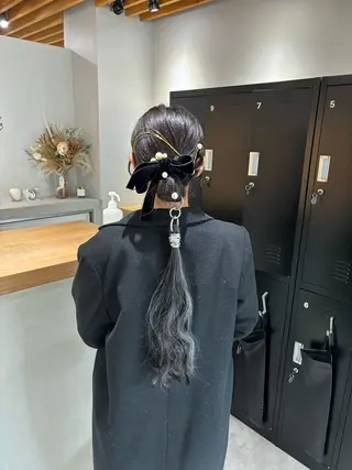 ミディアム ヘアアレンジ ハイトーン/アレンジ 🎀アオイ🎀のヘアスタイル