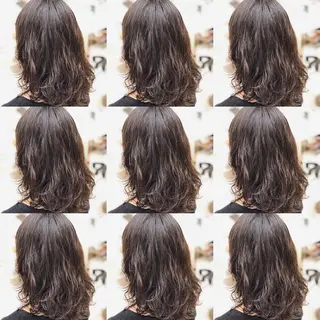 セミロング Ｄirector 　徳久　真紀の眉毛・アイブロウイメージ