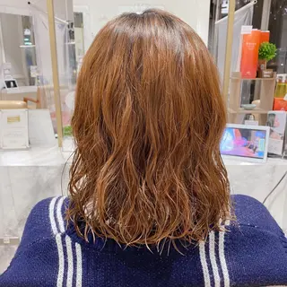 ミディアム パーマ 三好 涼華のヘアスタイル