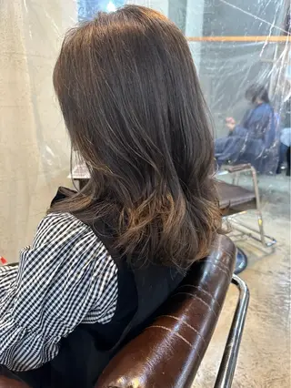 ミディアム 幕田 希耀美のヘアスタイル
