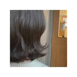 ミディアム カラー タカノ アツコのヘアスタイル