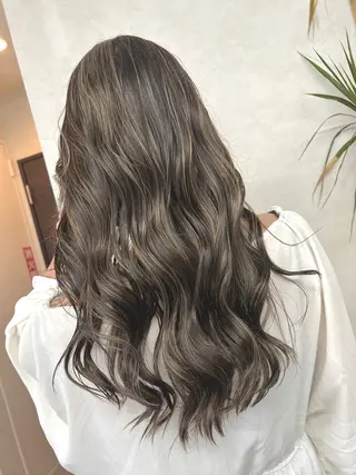 ロング 🌷かわばた めい🌷のヘアスタイル