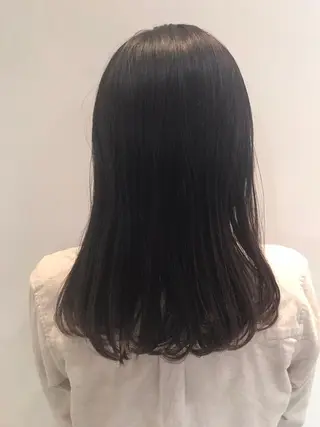 ミディアム カラー 透明感・艶カラー/ 坂田友梨奈のヘアスタイル