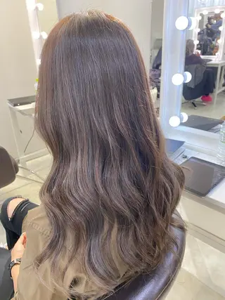 カラー デザインカラー MIKU🦋のヘアスタイル