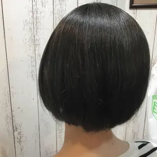 ショート カラー embrace エンブレイスのヘアスタイル