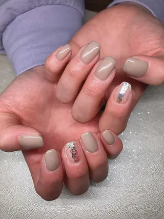 ネイル 𝐴𝑁𝑈𝐸 深爪育成専門サロンのネイルデザイン