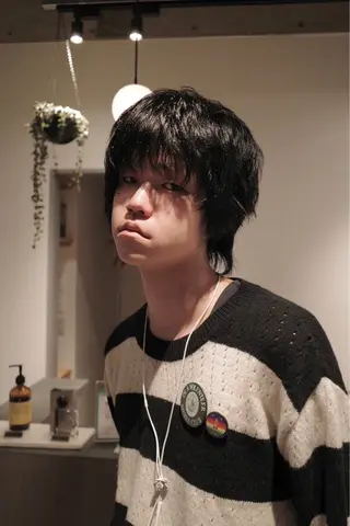 ミディアム カラー メンズ piilo /佐田國 友真のヘアスタイル