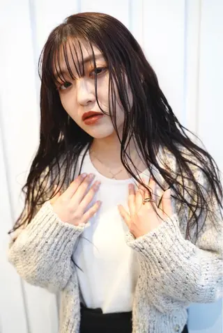 ロング YUIMARL岡山店 MIRAIのヘアスタイル