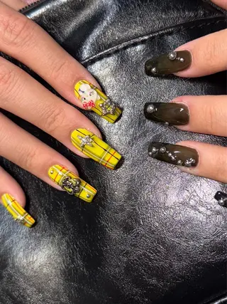 ネイル Beauty Salon amour所属・Seven's / NANAのネイルデザイン