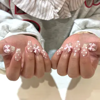 ネイル She nail KONのネイルデザイン