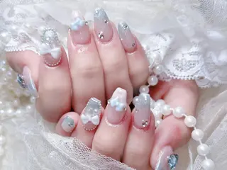 ネイル りんか🪽 ワンホンネイル🍬のネイルデザイン