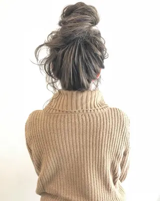 ミディアム カラー ヘアアレンジ Mariana/ 鶴原-ハイライトのヘアスタイル