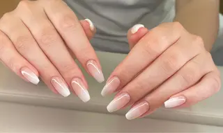 ネイル AngelChris ビューティーサロンのネイルデザイン