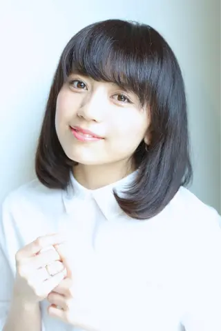 ミディアム リゾートサロン アクアのヘアスタイル