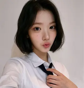 ショート カラー ヒガセ コハのヘアスタイル