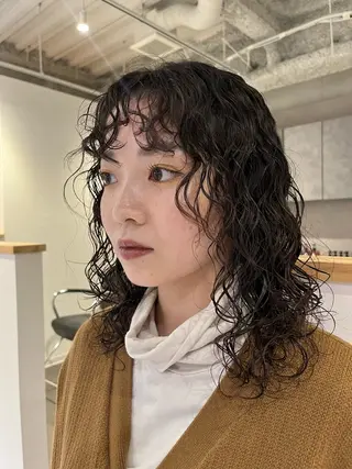 ミディアム パーマ 桃果 momokaのヘアスタイル