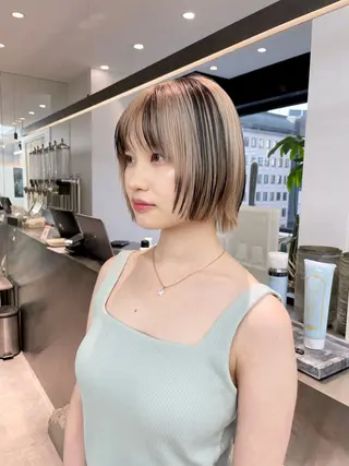 ショート カラー ♥️ブリーチ/ボブ/ レイヤー♥️maiのヘアスタイル