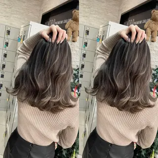 セミロング Y Uのヘアスタイル
