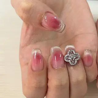 ネイル アトリエ　ミモザ所属・いまむら あかりのネイルデザイン