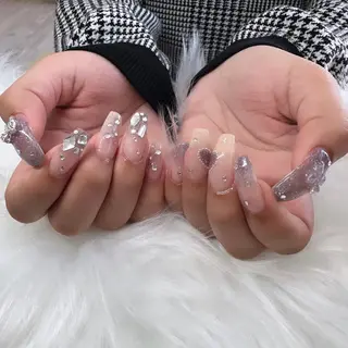 ネイル Laula🤍 ayakaのネイルデザイン