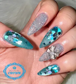 ネイル CROWN プライベートサロンのネイルデザイン